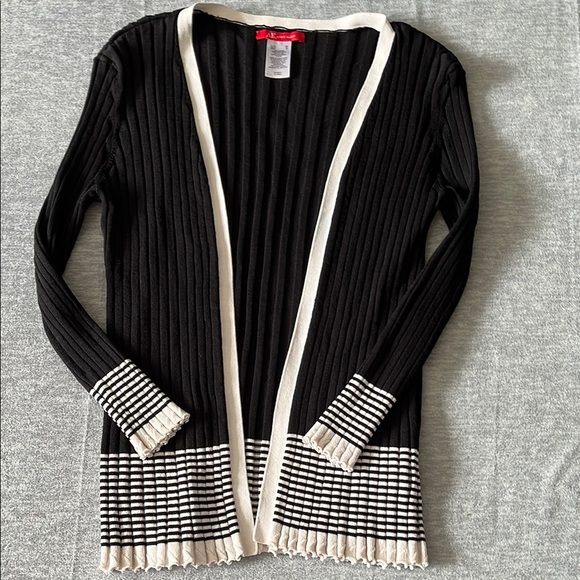 AK anna klein Black and Cream Women's Sweater size M - Picture 1 of 6